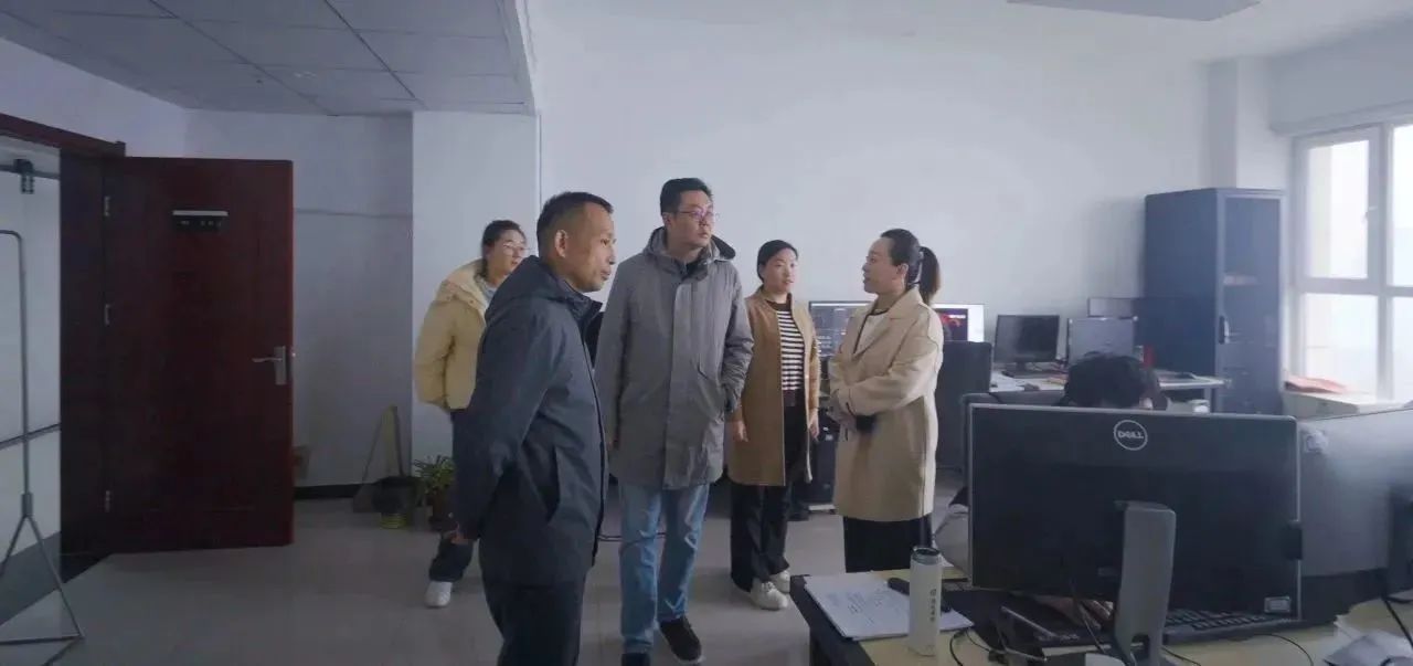 企業資訊——裕華區領導莅臨我司指導工作(圖5) 企業資訊——裕華區領導莅臨我司指導工作(圖5)